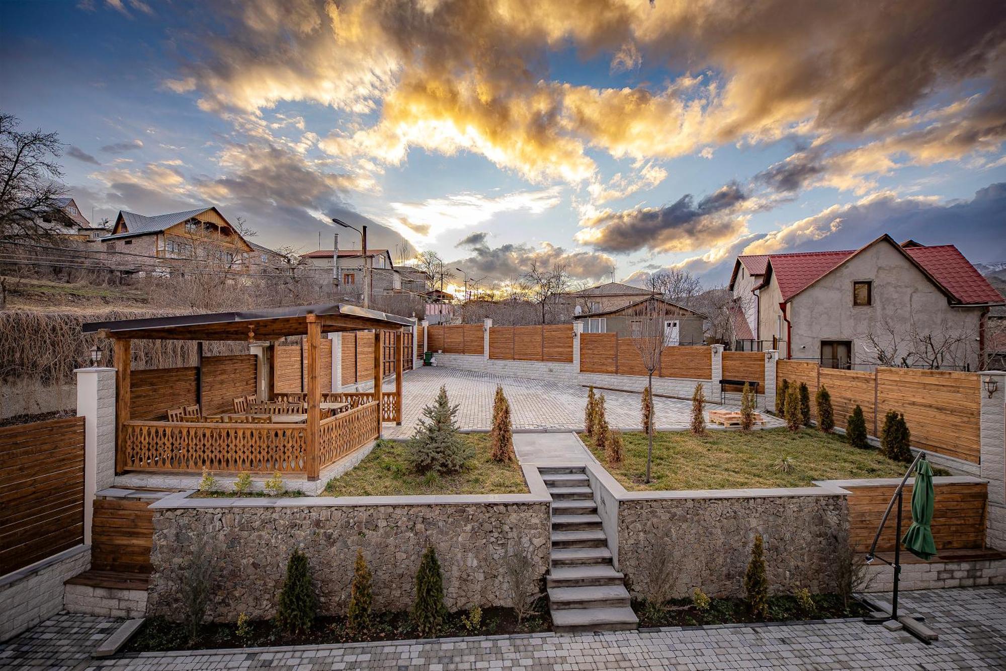 Taniqinn Dilijan Hotel Zewnętrze zdjęcie